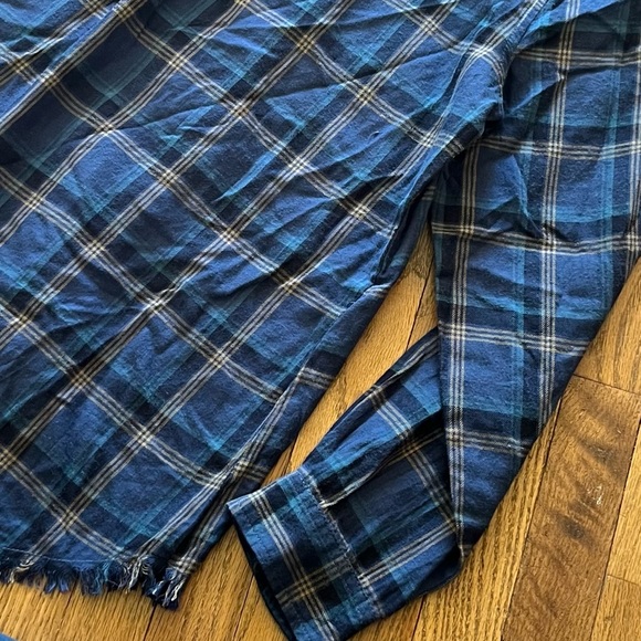 BeachLunchLounge Collection Plaid Long Sleeve Shirt Button Up Frayed Hem Large - Picture 5 of 6